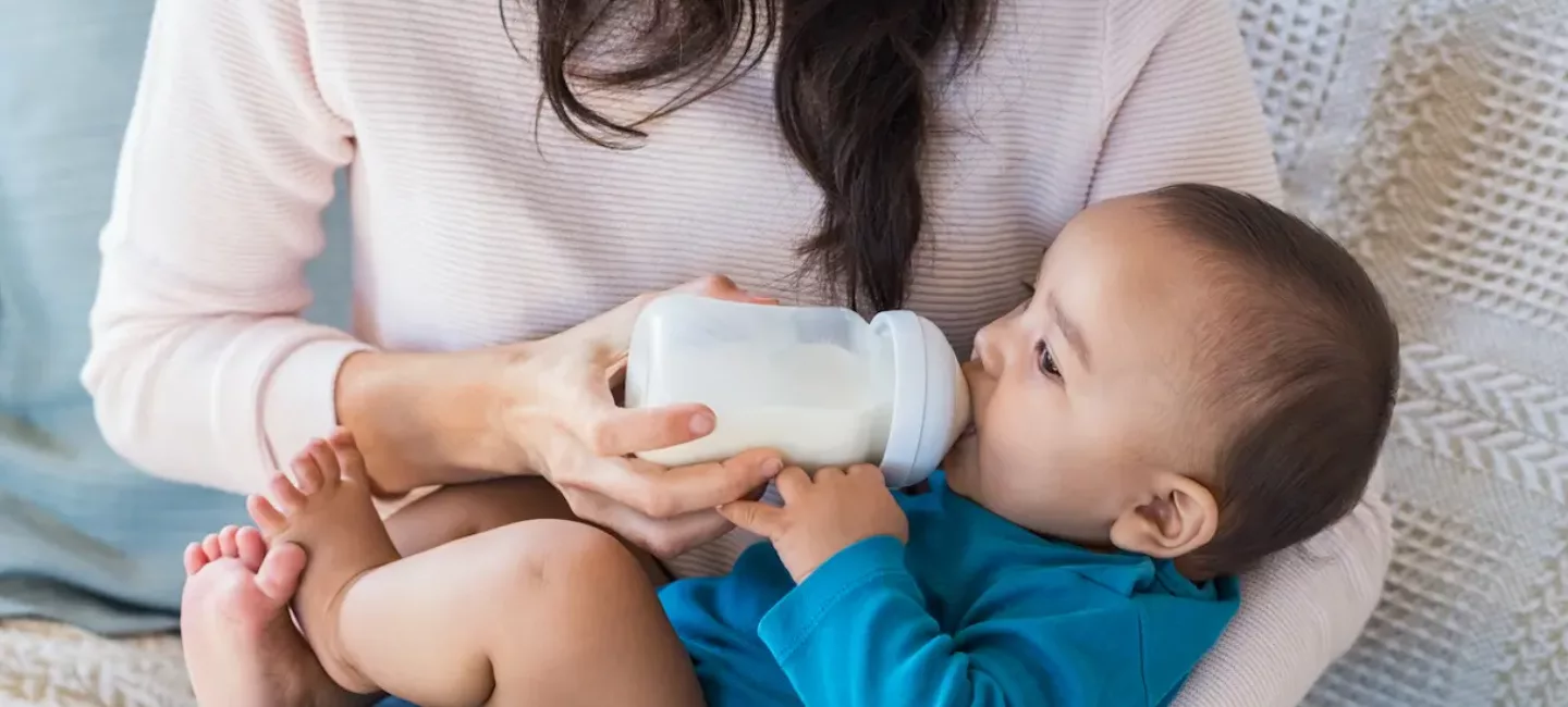 Les quantités de lait pour mon bébé de 7 mois à 1 an